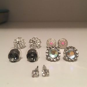 Super cute variety of earrings